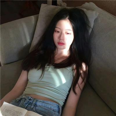 正是青春璀璨时